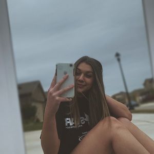 Meet your Posher, Jasi